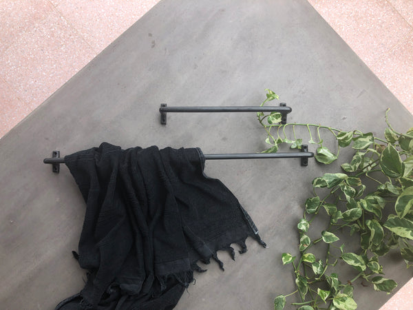 Henley 300mm Rail - Scorched Black:Hepburn Hardware