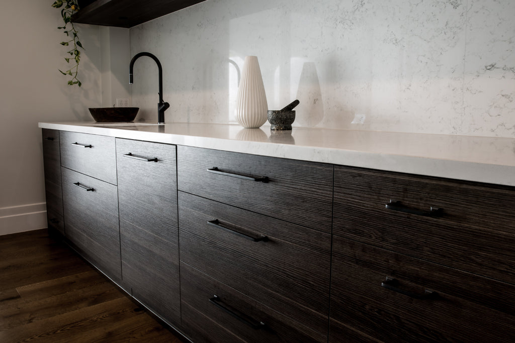 Bronte Handle - Blackest Black:Hepburn Hardware