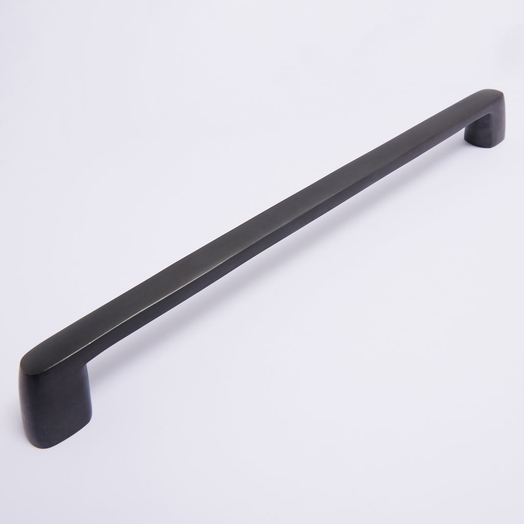 Surrey Appliance Pull - Scorched Black:Hepburn Hardware