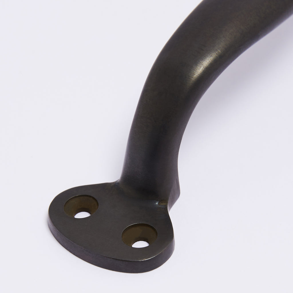 Highland Handle - Scorched Black:Hepburn Hardware