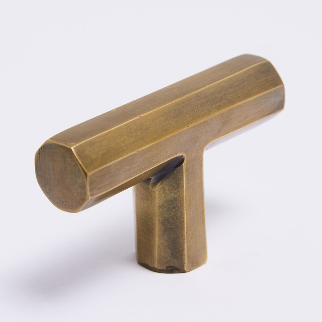 Henley T-Bar - Acid Washed Brass:Acid Washed Brass:Hepburn Hardware