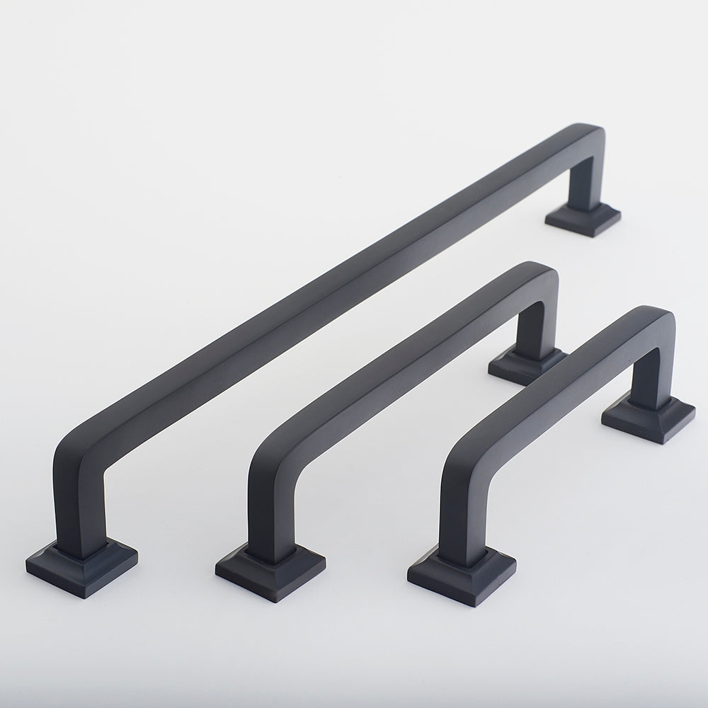 Bronte Handle - Blackest Black:Hepburn Hardware