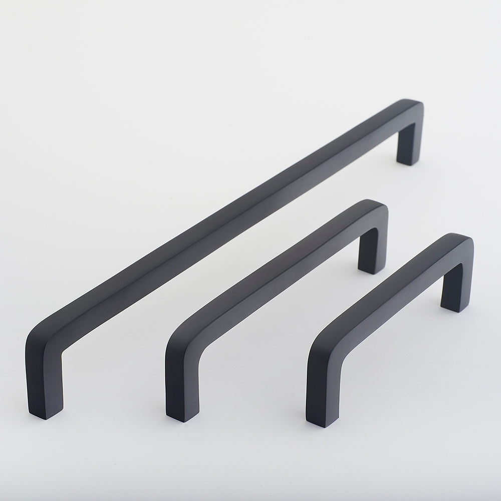 Bronte Handle - Blackest Black:Hepburn Hardware