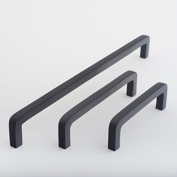 Bronte Handle - Blackest Black:Hepburn Hardware