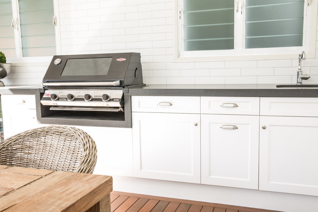 Halifax Hooded Cup Pull - Satin Nickel:Hepburn Hardware